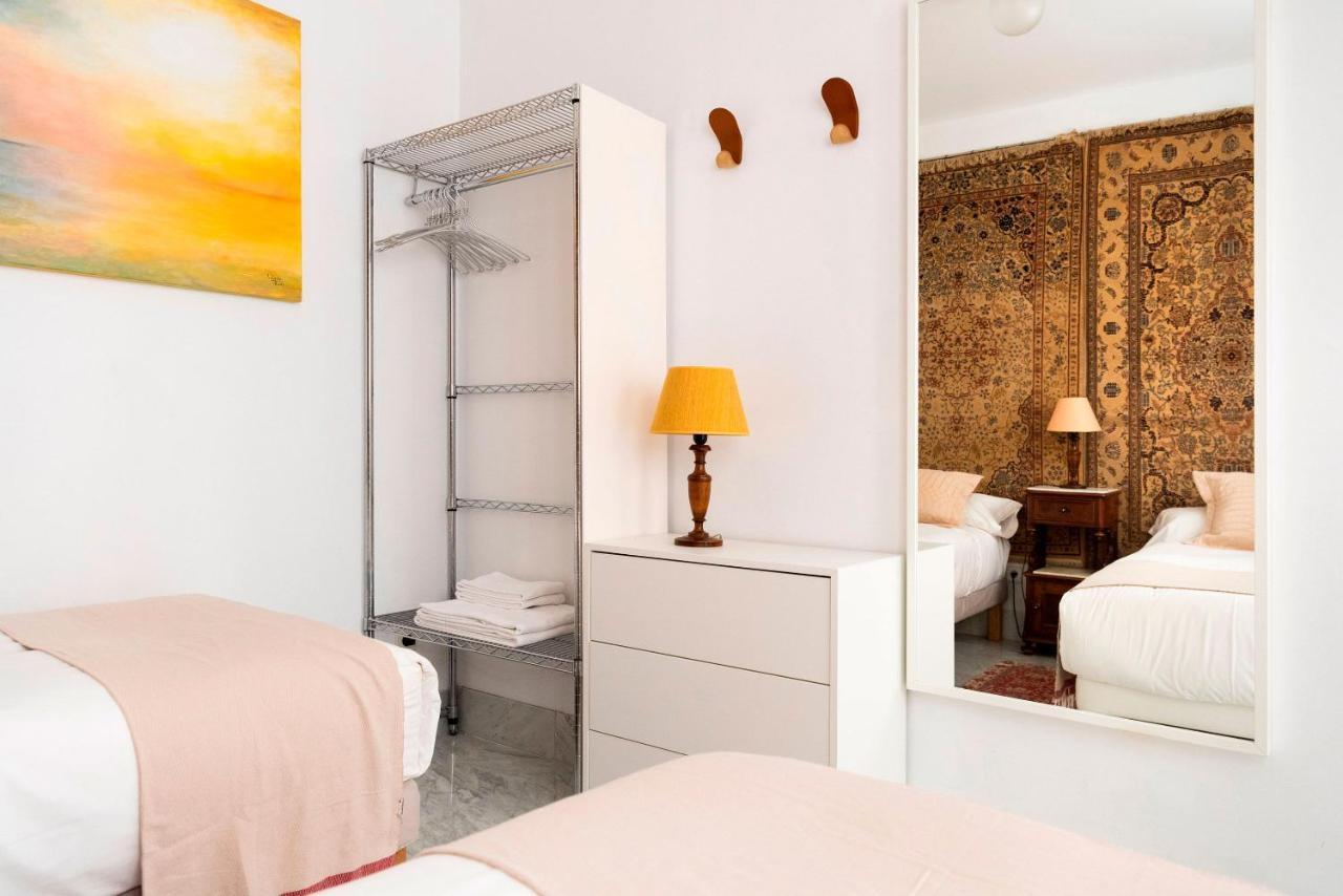 Genteel Home Pasaje Santa Cruz Seville Ngoại thất bức ảnh
